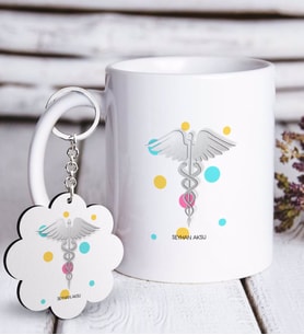 BK Gift Kişiye Özel Mesleki Tıp Sembolü Beyaz Kupa ve Anahtarlık Hediye Seti (Model 1)