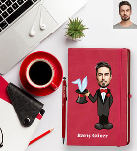 Kişiye Özel Sihirbaz Karikatürlü Kırmızı Defter Kalem Hediye Seti  Bay-1