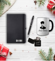 Kişiye Özel Atatürk 1 Yılbaşı Hediye Seti  Kupa - Çakmak- Defter- Kalem Set (Model 1)