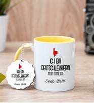Bayan Almanca Öğretmeni Sarı Kupa Bardak Ve Anahtarlık Set