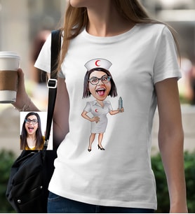 BK Gift Kişiye Özel Bayan Hemşire Karikatür Beyaz Tişört  1