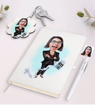 BK Gift Kişiye Özel Kadın Muhasebeci Karikatürlü Beyaz Defter Kalem ve Anahtarlık Hediye Seti-2 (Model 1)