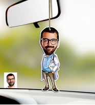 BK Gift Kişiye Özel Bay Doktor Karikatürlü Ahşap Araba Dikiz Ayna Süsü (Çok Renkli)