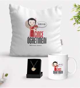 BK Gift Kişiye Özel Çince Öğretmeni Beyaz Kupa Yastık ve İsimli Papatya Kolye Hediye Seti (Model 1)