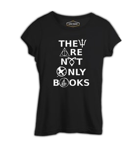 They are not Only Books Siyah Kadın Tshirt