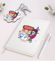 BK Gift Kişiye Özel Resim Öğretmeni Beyaz Defter Kalem ve Anahtarlık Hediye Seti-2 (Model 1)