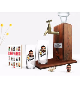 BK Gift Kişiye Özel Renkli Baskılı Erkek Karikatürlü İkili Rakı Bardağı Ahşap Rakı Standı ve Cep Kitabı Hediye Seti-51 (Model 1)