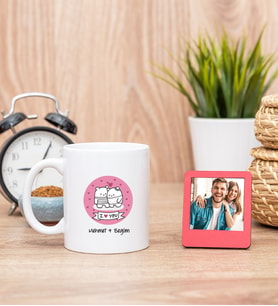 Aşık Çiftlere Özel Beyaz Kupa Bardak ve Kırmızı Mini Fotoğraf Çerçevesi