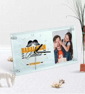 BK Gift Kişiye Özel Fotoğraflı Babaların Babası Masaüstü Cam Saat-2 (Beyaz)