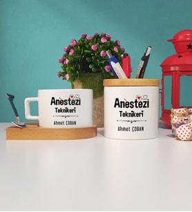 Anestezi Teknikeri Tasarımlı Kişiye Özel Hediye Anestezi Teknikeri Ahşap Altlıklı Fincan ve Kalemlik Seti