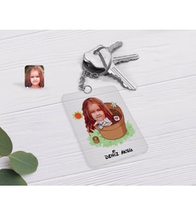 BK Gift Kişiye Özel Kız Çocuk Karikatürlü Şeffaf Pleksi Anahtarlık-10 (Beyaz)