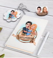BK Gift Kişiye Özel Yılın En Mükemmel Çifti Karikatürlü Beyaz Defter Kalem ve Anahtarlık Hediye Seti-14 (Model 1)
