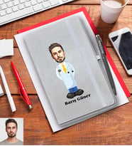 Kişiye Özel Doktor Karikatürlü Gri Defter Kalem Hediye Seti Bay-2