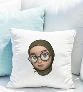Emoji Kız Tesettürlü Stiker Yastığı