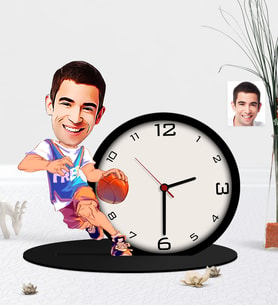 BK Gift Kişiye Özel Bay Basketbolcu Karikatürlü Ahşap Biblo Masa Saati-2 (Çok Renkli)