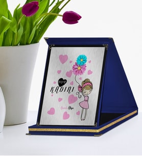 BK Gift Kişiye Özel Yılın Kadını Lacivert Plaket  2
