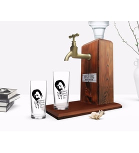 BK Gift Kişiye Özel Renkli Baskılı Çılgınlar Gibi Tasarımlı İkili Rakı Bardağı ve Ahşap Rakı Standı Hediye Seti-1 (Model 1)