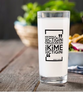 BK Gift Kişiye Özel Renkli Baskılı Önce Kiminle İçtiğini Bileceksin Rakı Bardağı-2 (Beyaz)