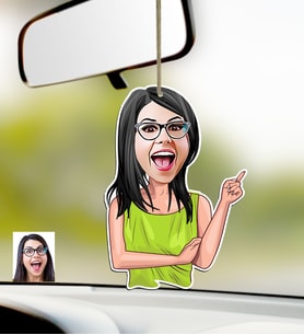 BK Gift Kişiye Özel Bayan Karikatürlü Ahşap Araba Dikiz Ayna Süsü-19 (Çok Renkli)