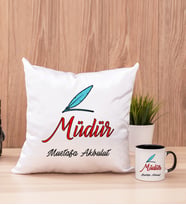 Müdür Kare Yastık ve Siyah Kupa Bardak