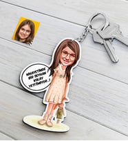 BK Gift Kişiye Özel Kız Çocuk Kolay Yetişmiyor Karikatürlü Ahşap Anahtarlık-1 (Beyaz)