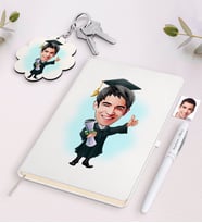 BK Gift Kişiye Özel Erkek Mezun Karikatürlü Beyaz Defter Kalem ve Anahtarlık Hediye Seti (Model 1)