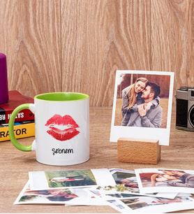 Dudak Tasarım Yeşil Kupa Bardak ve Ahşap Standlı Polaroid Set