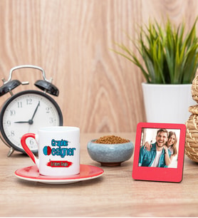 Grafiker Kırmızı Türk Kahvesi Fincanı ve Kırmızı Mini Fotoğraf Çerçevesi