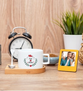 Sevgiliye Hediye İsim ve Kalpli Fincan ve Turuncu Mini Fotoğraf Çerçevesi