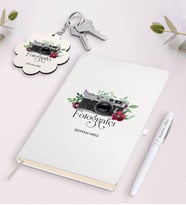 BK Gift Kişiye Özel Fotoğrafçı Beyaz Defter Kalem Ve Anahtarlık Hediye Seti-1 (Model 1)