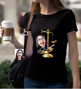 BK Gift Kişiye Özel Bayan Avukat Karikatürlü Siyah T-Shirt-4