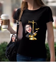 BK Gift Kişiye Özel Bayan Avukat Karikatürlü Siyah T-Shirt-4