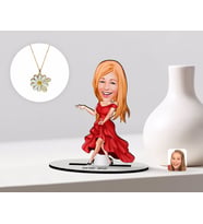 BK Gift Kişiye Özel Kadın Manken Karikatürlü 3D Ahşap Biblo ve İsimli Tarihli Papatya Kolye Seti-1 (Model 1)