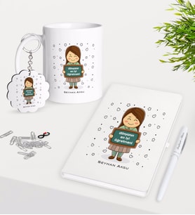 BK Gift Kişiye Özel Dünyanın En İyi Öğretmeni Kupa Anahtarlık Beyaz Defter Kalem Hediye Seti-17 (Model 1)