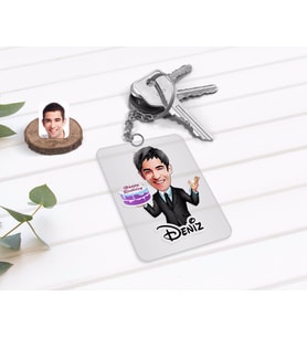BK Gift Kişiye Özel Erkek Doğum Günü Karikatürlü Şeffaf Pleksi Anahtarlık-2 (Beyaz)
