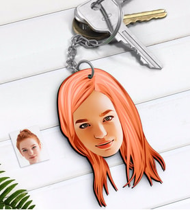 BK Gift Kişiye Özel Bayan Yüz Karikatürlü Ahşap Anahtarlık-3 (Beyaz)