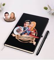 BK Gift Kişiye Özel Yılın En Mükemmel Çifti Karikatürlü Siyah Defter ve Kalem Hediye Seti-11