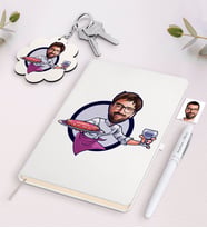 BK Gift Kişiye Özel Erkek Garson Karikatürlü Beyaz Defter Kalem ve Anahtarlık Hediye Seti (Model 1)