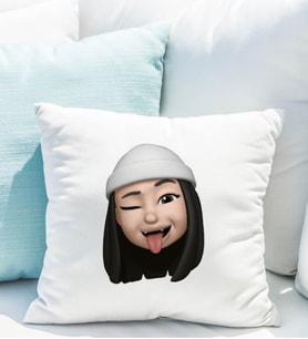 Emoji Kız Stiker Yastığı