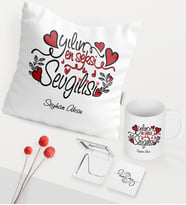 BK Gift Kişiye Özel Yılın En Seksi Sevgilisi Temalı Beyaz Kupa Ayna Yastık Seti