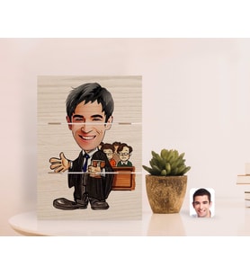 BK Gift Kişiye Özel Erkek Avukat Karikatürlü Otantik Masaüstü Ahşap Palet Çerçeve-2 (Beyaz)