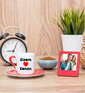 Sevgililere Özel İsim Yazılı Kırmızı Fincan ve Kırmızı Mini Fotoğraf Çerçevesi