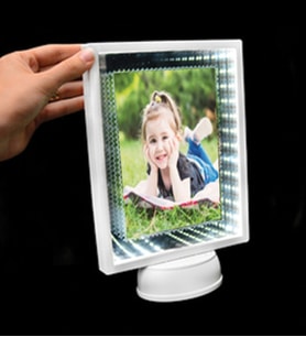 BK Gift Kişiye Özel 3d Beyaz Led Işıklı Aynalı Dikdörtgen Fotoğraf Çerçevesi