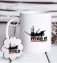 BK Gift Kişiye Özel Mesleki Petrol ve Doğalgaz Mühendisi Beyaz Kupa ve Anahtarlık Hediye Seti (Model 1)