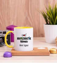 Matematik Mühendisi Ahşap Altlıklı Mumlu Sarı Kupa Bardak