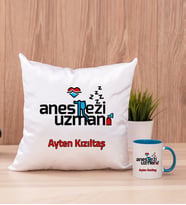 Anestezi Uzmanı Kare Yastık ve Mavi Kupa Bardak