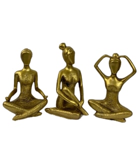 Yoga Yapan Kızlar Biblo