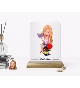 BK Gift Kişiye Özel Öğrenci Karikatürlü Ahşap Standlı Çerçeve (Beyaz)