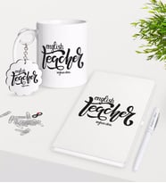 BK Gift Kişiye Özel İngilizce Öğretmeni Kupa Anahtarlık Beyaz Defter Kalem Hediye Seti-15 (Model 1)
