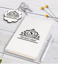 BK Gift Kişiye Özel İsimli Beyaz Defter Kalem Ve Anahtarlık Hediye Seti-12 (Model 1)